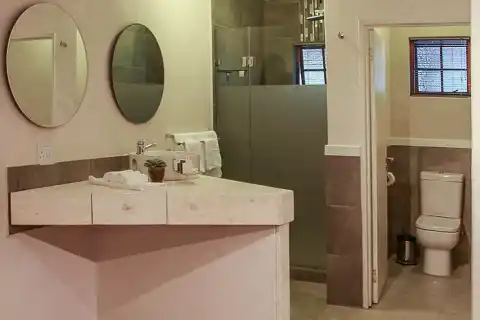 Woodlands Guest House - Family Suites